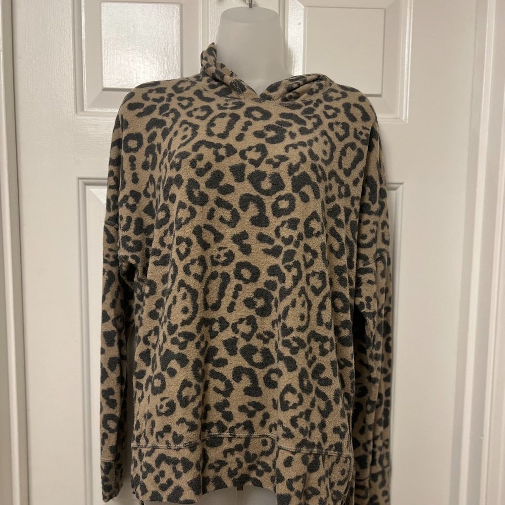 Enti Leopard Print Sweatshirt